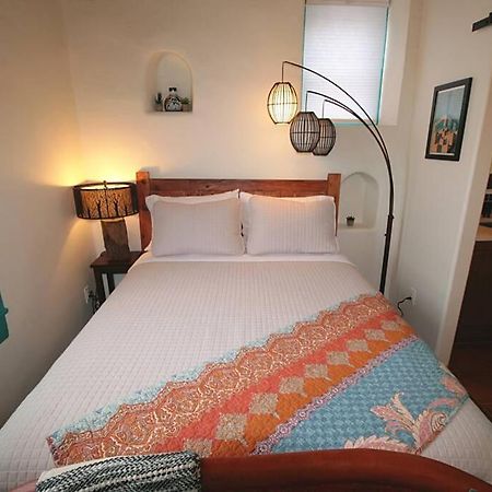 Closson Studio - Stylish - Near Plaza - Queen Bed 圣菲 外观 照片