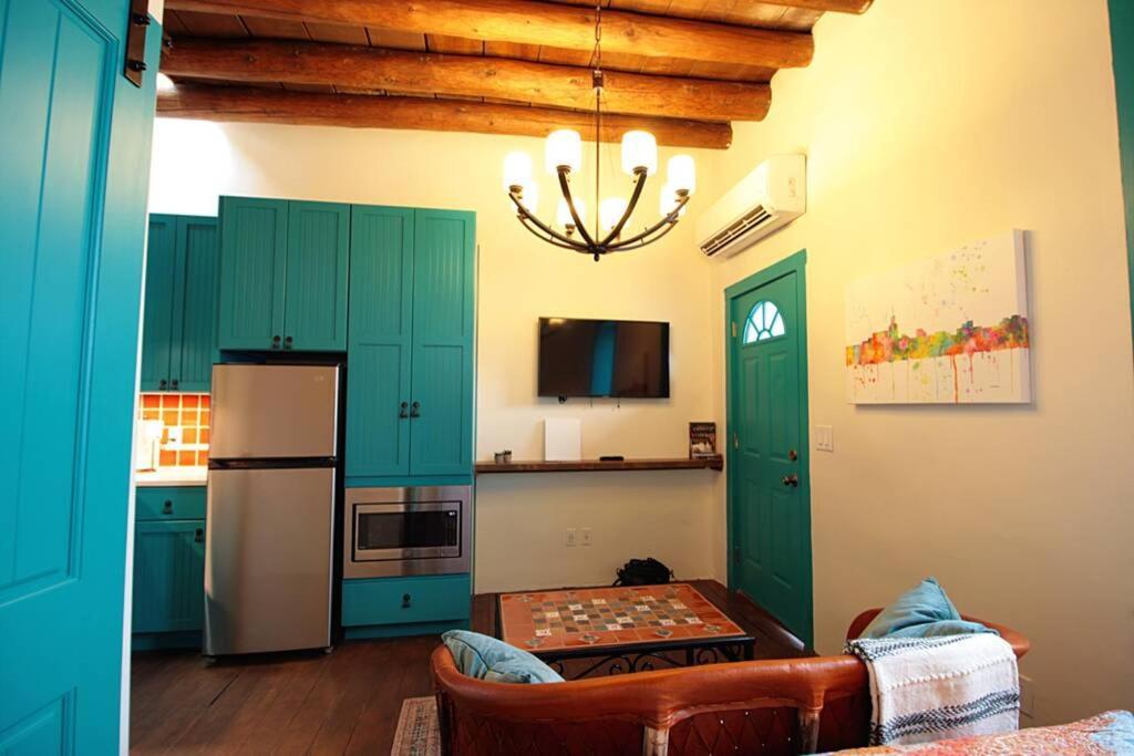 Closson Studio - Stylish - Near Plaza - Queen Bed 圣菲 外观 照片